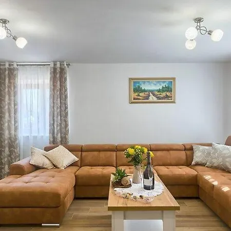Barduni In Apartment